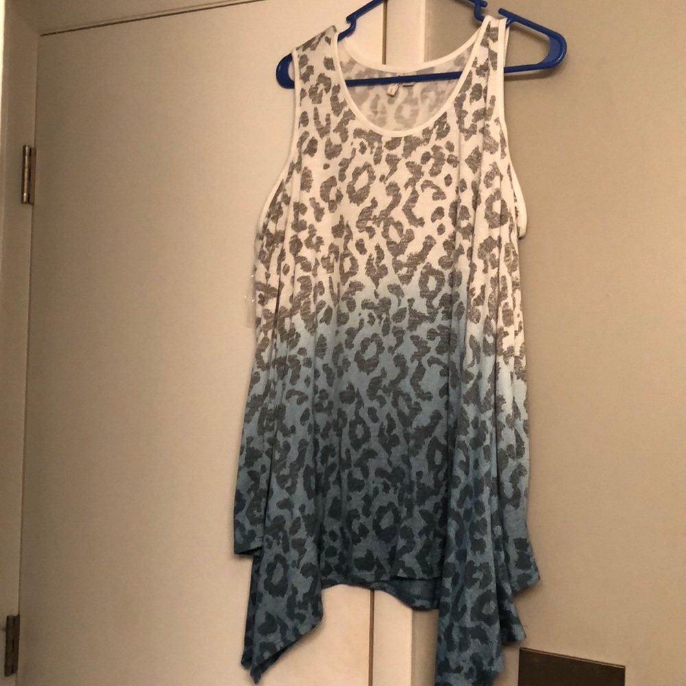 Catos cold shoulder soft top tunic length.